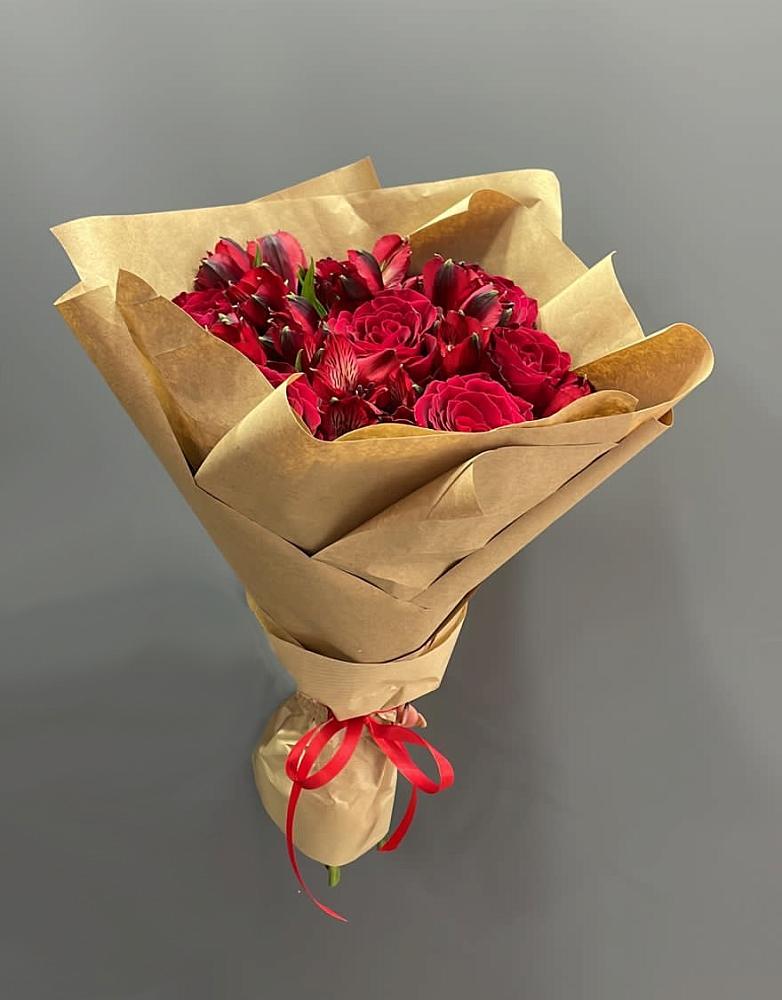 Букет цветов из: Альстромерии и Розы в Ленинский Тульская область