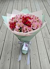 Букет цветов из:  Альстромерии в Ленинский Тульская область