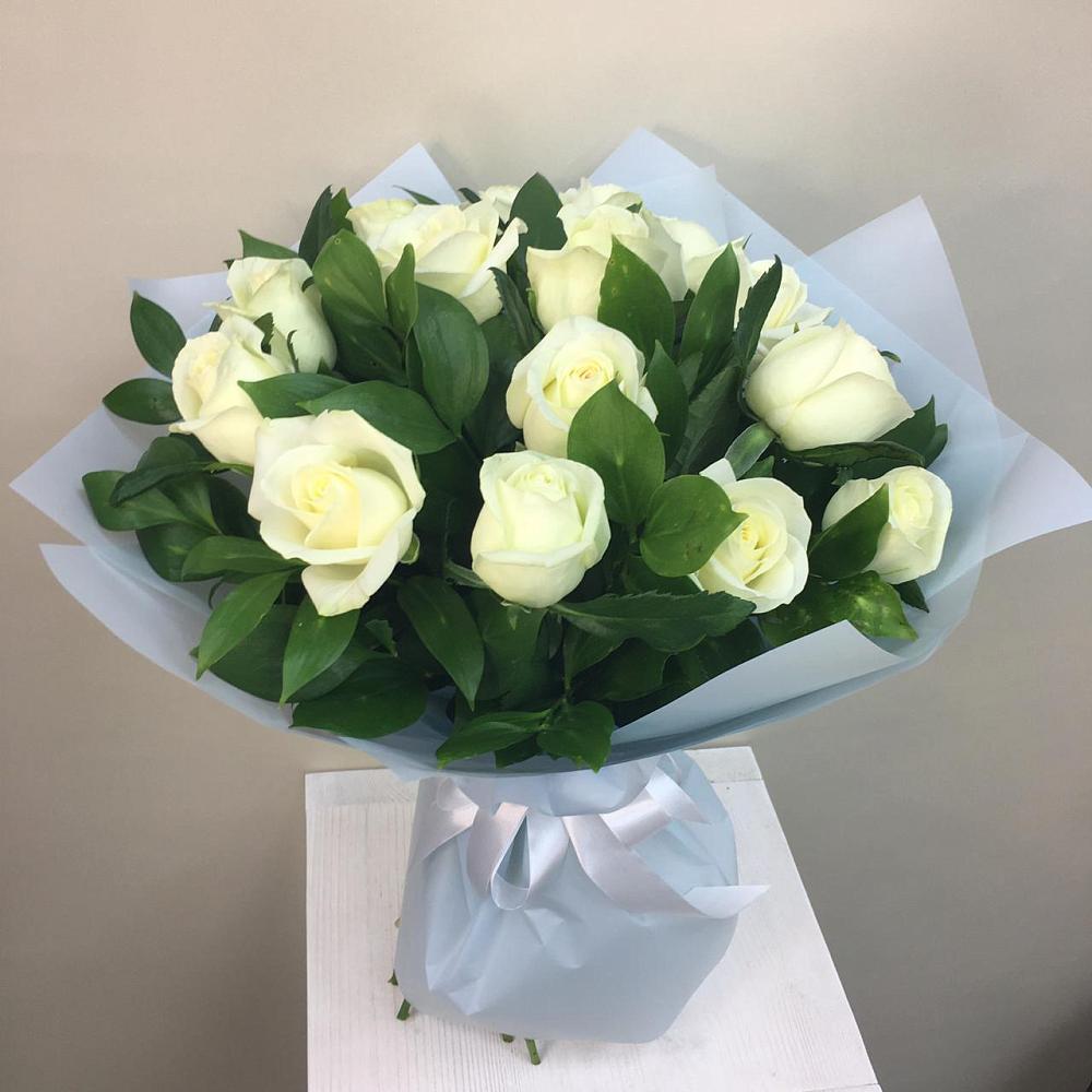 Букет 15 Белых роз Проуд в Ленинский Тульская область