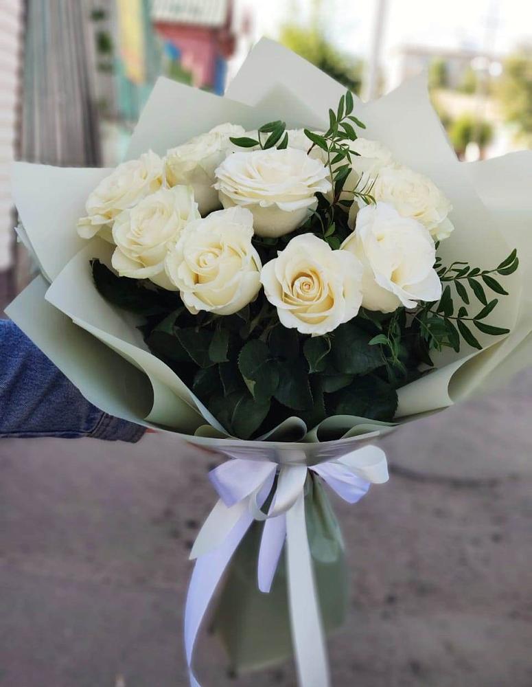 Букет Белые розы Проуд в Ленинский Тульская область