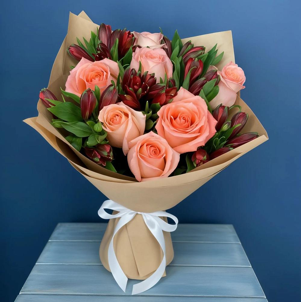 Букет цветов из: Розы и Альстромерии в Ленинский Тульская область